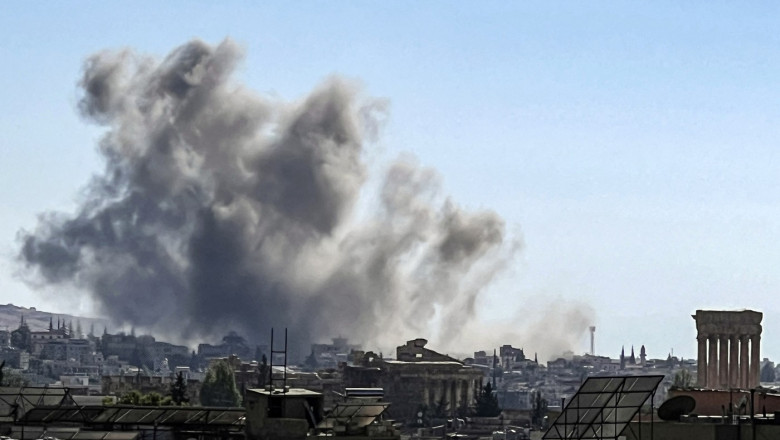 Israelul a lovit zeci de tinte ale Hezbollah in Liban. Peste 90 de mii de persoane au plecat din tara dupa atacurile israeliene intense Imagine