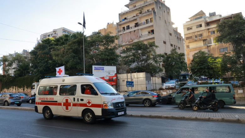 Israelul avertizeaza libanezii din sud „sa nu se intoarca” la casele lor. Hezbollah ar folosi ambulante pentru transport de arme Imagine