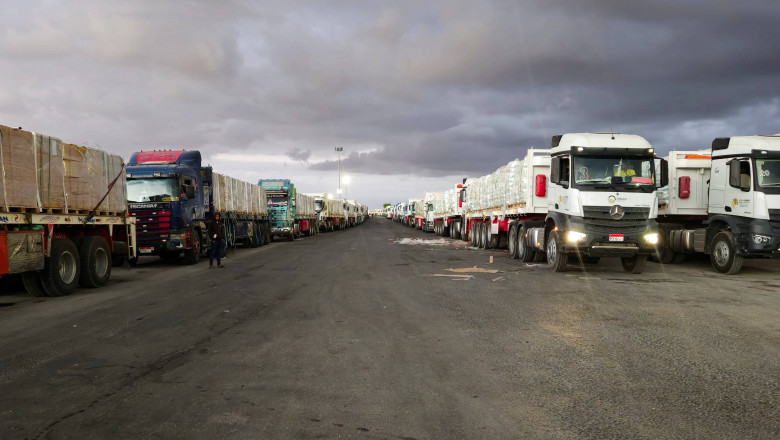 Israelul nu deschide punctul de trecere Rafah si limiteaza ajutoarele. Donald Trump: „Treaba nu e terminata” Imagine