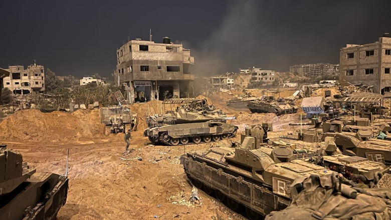 Israelul se pregateste pentru asediul orasului Gaza Imagine
