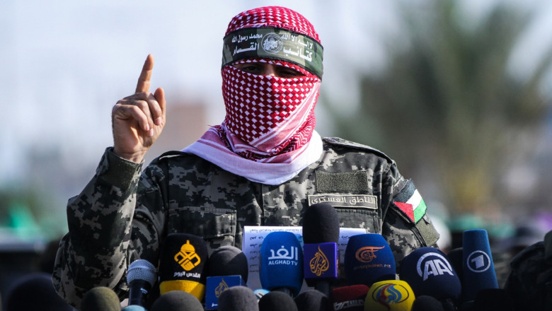 Israelul sustine ca l-a ucis pe „omul mascat”, un simbol al miscarii Hamas. Cine era Abu Obeida Imagine