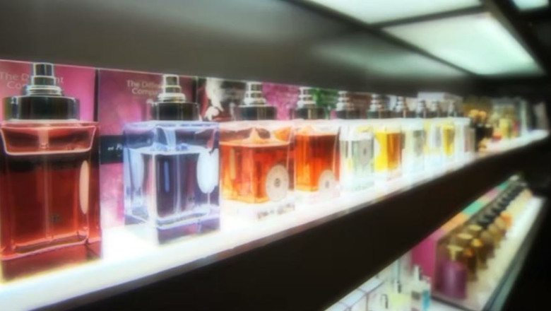 Istoria parfumului – de la ceremoniile religioase ale egiptenilor la o industrie de 27 miliarde de dolari Imagine