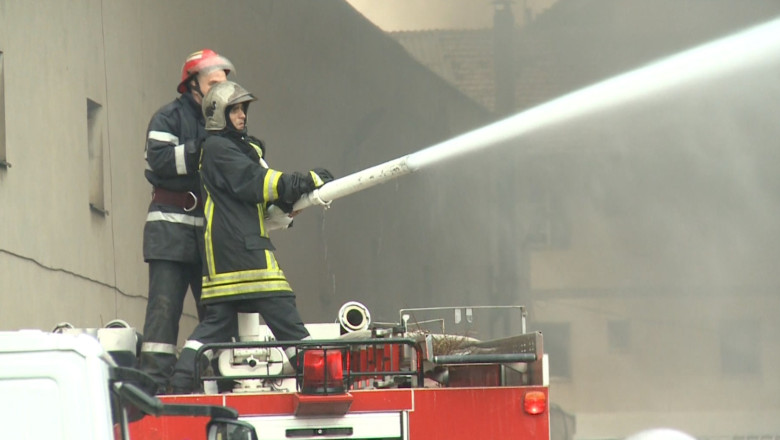 ISU Suceava face recrutari: Sunt disponibile 300 de locuri pentru pompieri si jandarmi Imagine