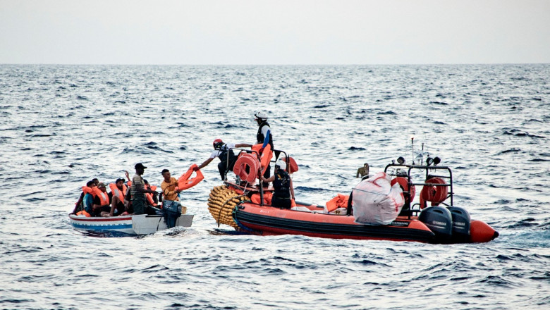 Italia a aprobat o lege care permite confiscarea navelor care salveaza migranti Imagine