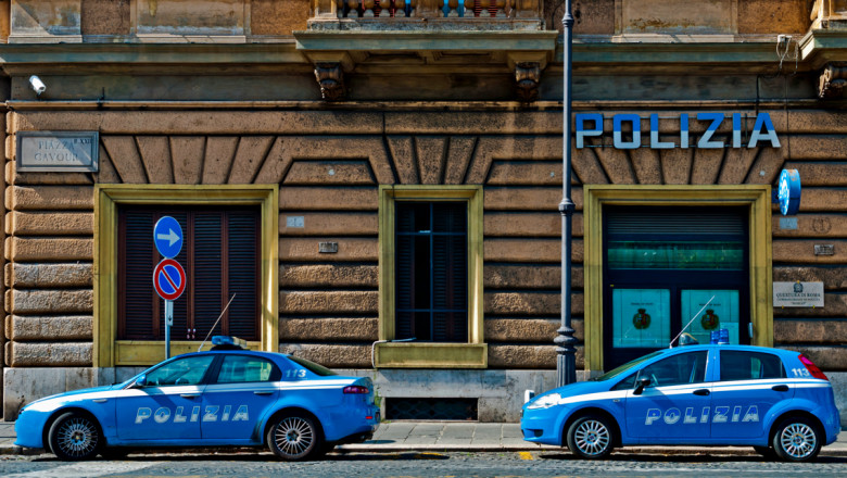 Italia a destructurat o retea internationala de piraterie TV cu 22 de milioane de utilizatori. Perchezitii si in Romania Imagine