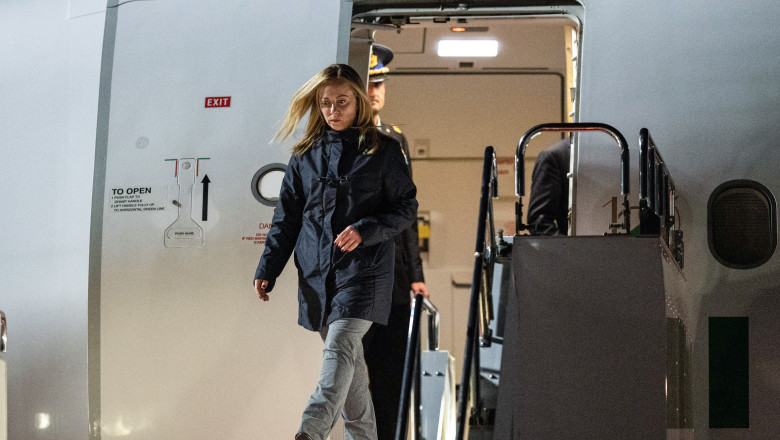 Italia ia in considerare secretizarea zborurilor oficialilor, dupa ce avionul sefei CE a fost afectat de bruiajul rusesc Imagine