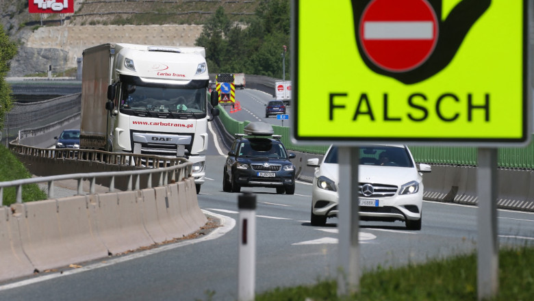 Italia va da in judecata Austria pentru ca-i blocheaza camioanele de marfa. „Ne confruntam cu un act de violenta si aroganta politica” Imagine