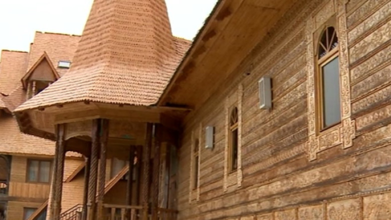 Iulia Ionescu, pelerinaj la mai multe manastiri Imagine