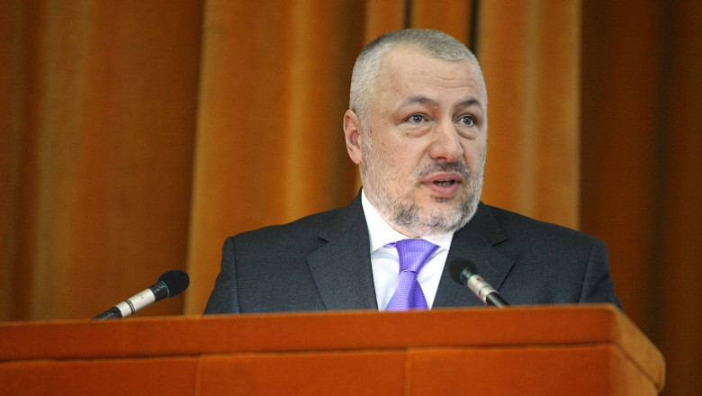 Iulian Fota: O sedinta CSAT nu inseamna neaparat un aviz pentru privatizarea CFR Marfa Imagine