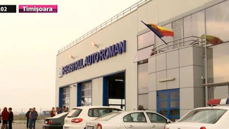 Jaf la Registrul Auto Roman, in Timis. Hotii au furat un seif cu 5.000 de lei Imagine