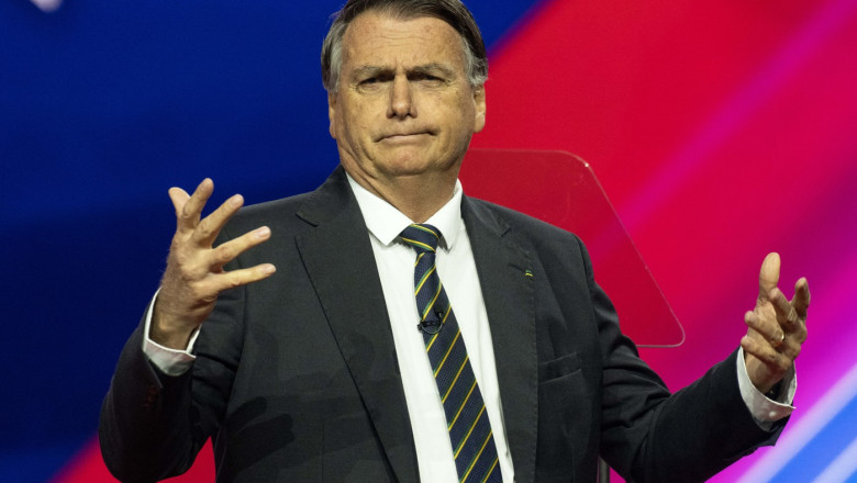 Jair Bolsonaro a fost plasat in arest la domiciliu. Fostul presedinte brazilian e judecat pentru tentativa de lovitura de stat Imagine