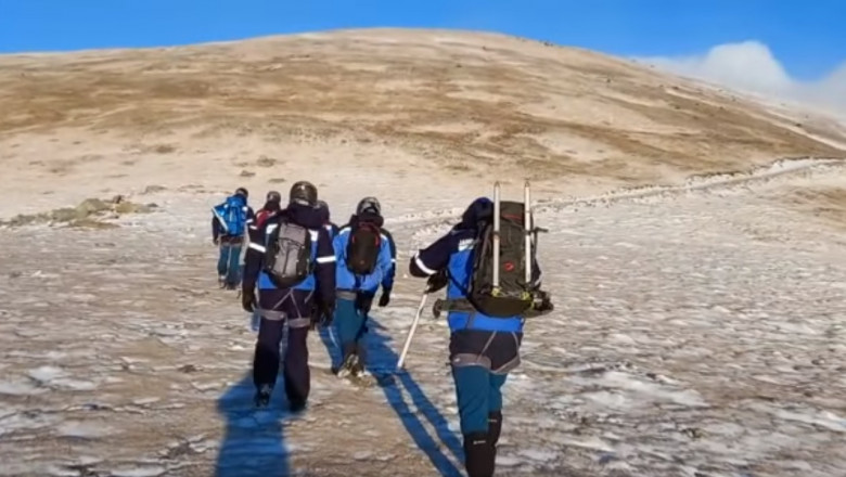 Jandarm de 31 de ani mort, dupa ce a cazut intr-o rapa de 300 de metri in Parang Imagine