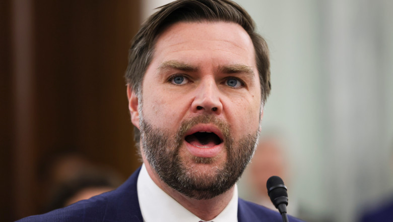 JD Vance spune ca „Ucraina nu va castiga” si avertizeaza ca prelungirea razboiului poate duce la un conflict nuclear Imagine
