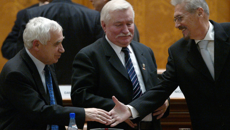 Jelio Jelev, primul presedinte al Bulgariei postcomuniste, a murit la varsta de 79 de ani Imagine