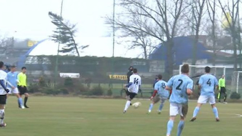 Joc-scoala la ACS Poli Timisoara: 4-3 in favoarea... albilor Imagine