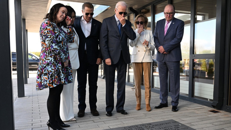 Joe Biden a izbucnit in lacrimi dupa ce s-a intalnit cu preotul care i-a fost alaturi fiului sau Beau inainte de a muri Imagine
