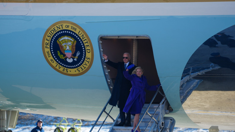 Joe si Jill Biden au urcat in avion imediat dupa investirea lui Donald Trump. Unde au plecat in vacanta Imagine