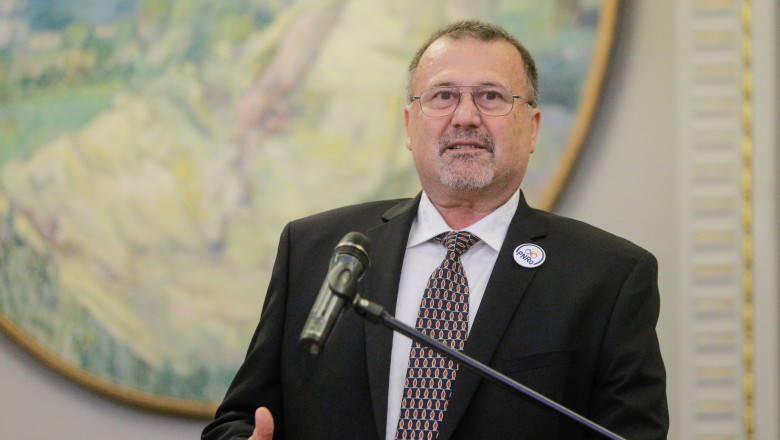 John-Ion Banu-Muscel promite o "petrecere" la Cotroceni, daca devine presedinte. "Toata lumea este invitata" Imagine