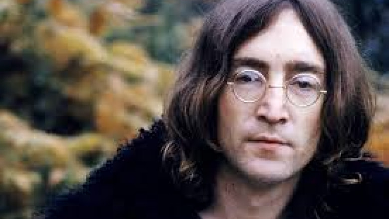 John Lennon, un elev-problema. Profesorii il pedepseau si de trei ori pe zi Imagine