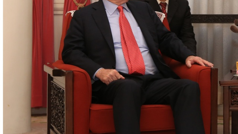 John McCain la Chisinau: Rusia este o statie de alimentare cu gaze deghizata in tara Imagine