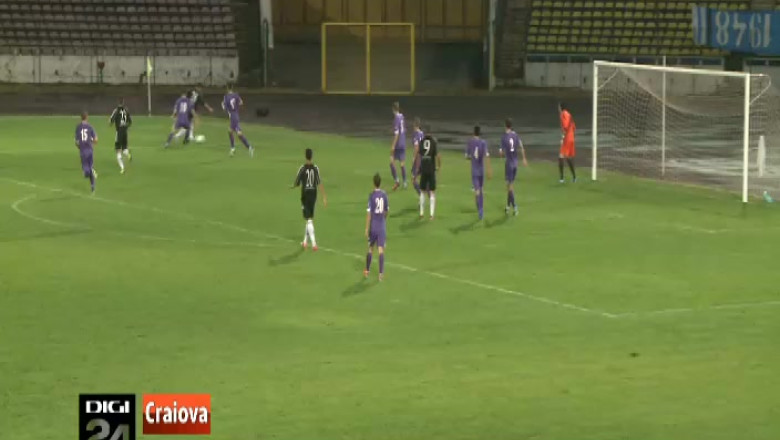 Jucatorii de la FC Universitatea Craiova nu mai cunosc gustul victoriei Imagine
