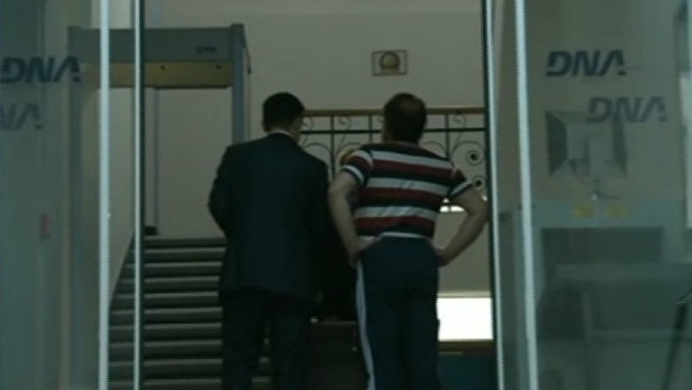 Judecatori, in vizorul procurorilor. La DNA, in trening, dupa ce a sarit gardul. Ce spun vecinii lui Mircea Moldovan Imagine