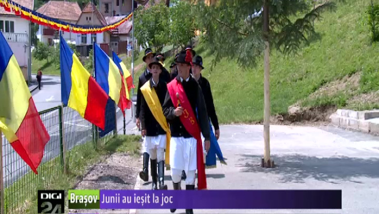 Junii au iesit la joc Imagine