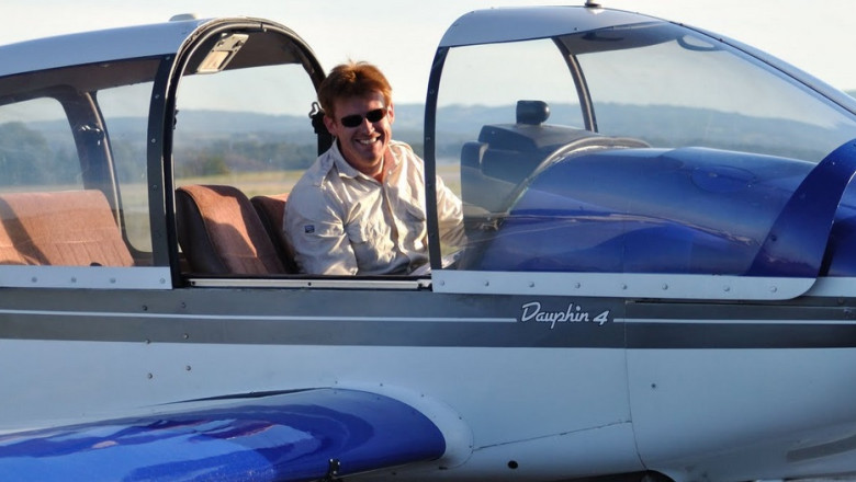 Jurnalist roman, dat disparut. Avionul pe care il pilota Andrei Postelnicu s-ar fi prabusit Imagine