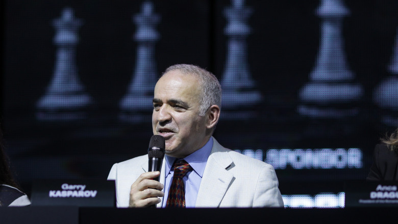 Kasparov: „Putin a jucat poker geopolitic cu carti proaste si a castigat, pentru ca adversarii sai au cazut in cacealmaua lui” Imagine