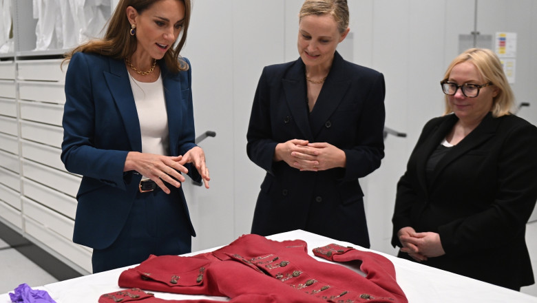 Kate Middleton si-a deschis expozitie intr-un muzeu din Londra. Ce piese de colectie sunt expuse Imagine