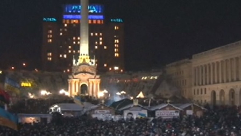 KIEV. Ultimatumul a expirat. Cristian Preda: „Daca isi face cineva iluzii ca se poate negocia cu Ianukovici, isi pierde timpul Imagine