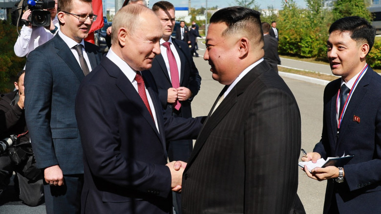 Kim i-a trimis lui Putin 5.000 de containere cu armament pentru a-l ajuta in razboiul din Ucraina, acuza Coreea de Sud Imagine
