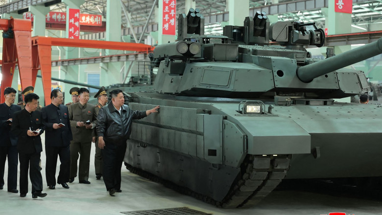 Kim Jong Un promite „a doua revolutie in fortele blindate” si lauda tehnologia tancurilor „in stil coreean” Imagine