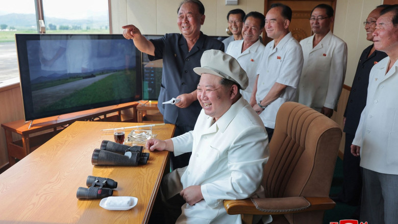 Kim Jong Un vrea cresterea productiei de „drone sinucigase” Imagine