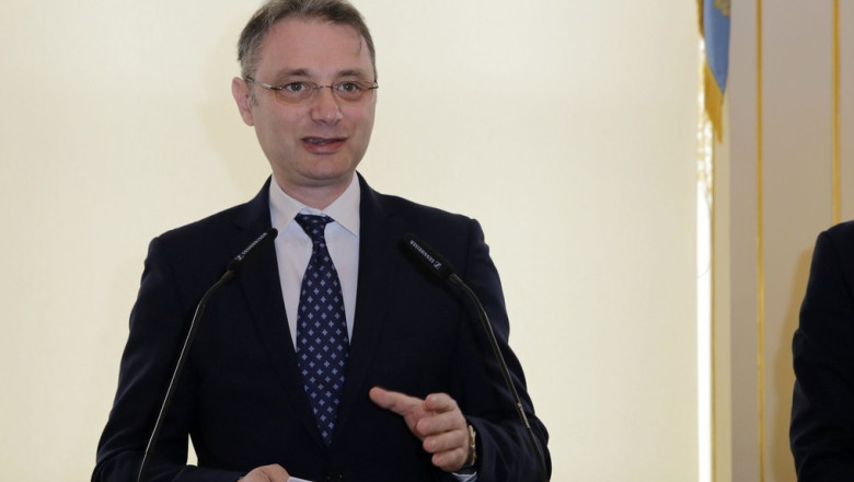 Klaus Iohannis il recheama pe Luca Niculescu din postul de ambasador in Franta Imagine