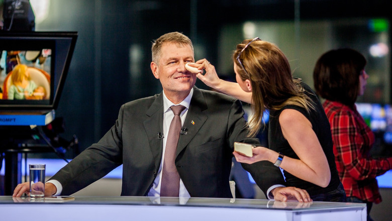 Klaus Iohannis: „Intalnirea de aseara a fost un talk show, nu o dezbatere electorala, dar decat nimic...” Imagine