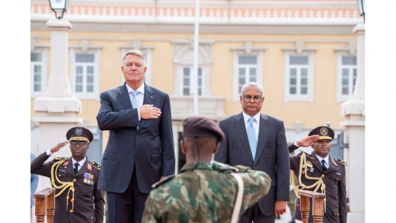 Klaus Iohannis l-a decorat pe presedintele Republicii Cabo Verde cu Ordinul „Steaua Romaniei” Imagine
