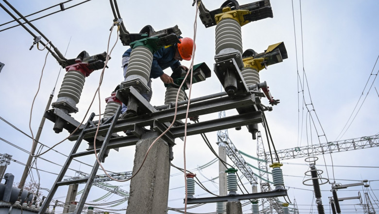 Klaus Iohannis: Romania ofera electricitate Moldovei, dar o parte semnificativa merge prin Ucraina. E nevoie de interconectari directe Imagine