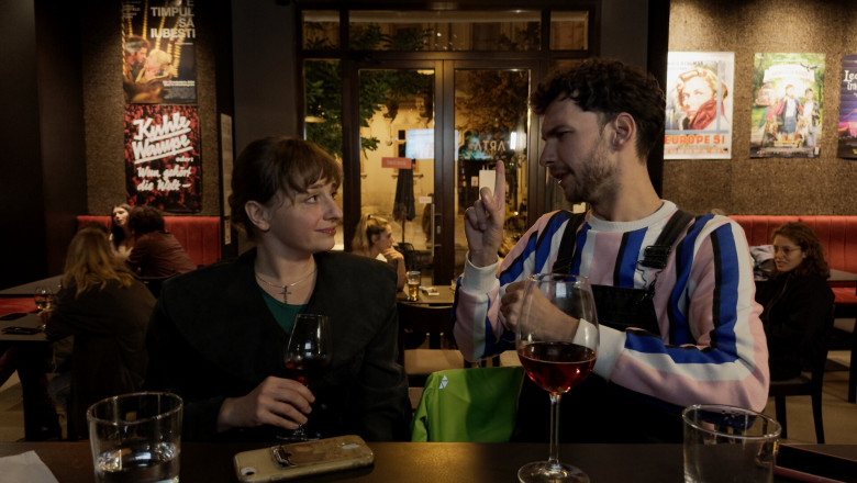 „Kontinental ’25” de Radu Jude, castigator al Ursului de Argint, intra in cinema din 20 iunie. Productia e filmata cu un telefon mobil Imagine