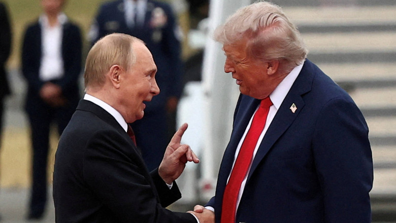 Kremlinul, despre un summit Vladimir Putin - Donald Trump: „Nu pot pur si simplu sa-si piarda timpul si sunt deschisi in privinta asta” Imagine