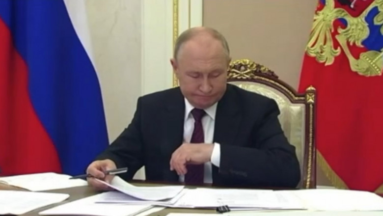 Kremlinul, ironic dupa confruntarea Trump-Biden: Vladimir Putin nu si-a pus alarma la ceas sa urmareasca dezbaterea Imagine