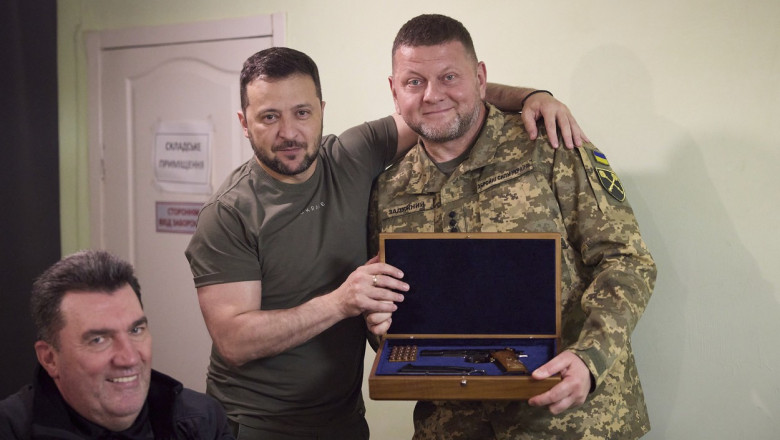 Kremlinul reactioneaza dupa ce Zelenski l-a dat afara pe Zalujnii din fruntea armatei Imagine