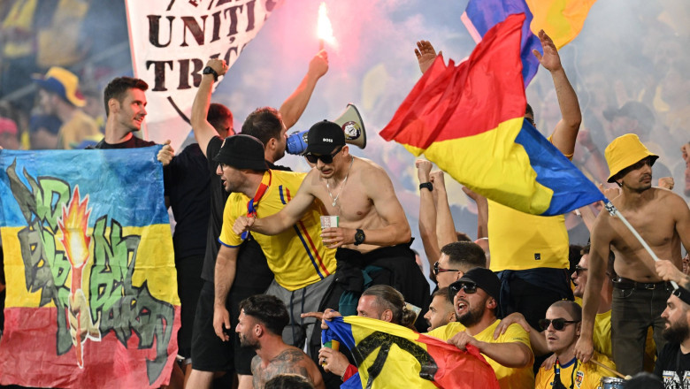 L'Equipe: La meciul cu Belgia, romanii au fost sustinuti de un contingent fabulos de 30.000 de fani dezlantuiti Imagine