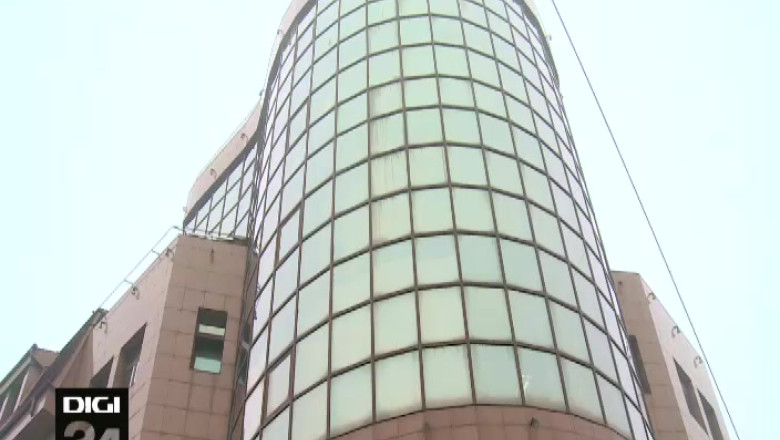 La ghiseul de la stat, ca la banca Imagine