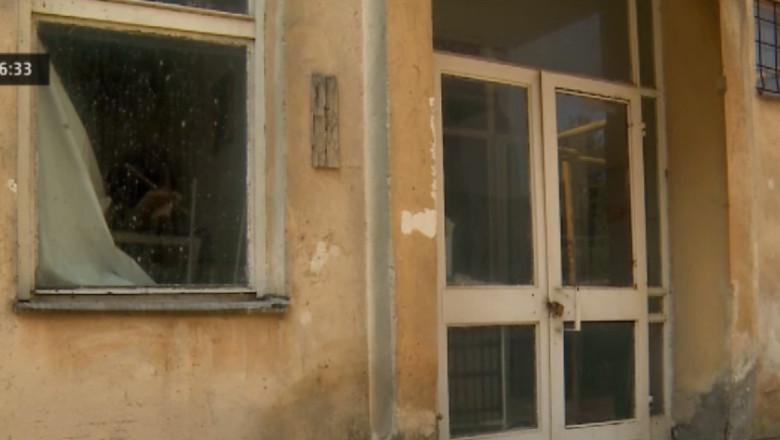 La Scoala Postliceala Sanitara, lucrarile la un camin si la cantina au fost abandonate din lipsa de bani   Imagine