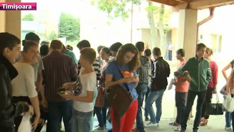 La ”spaima” Evaluarii Nationale, proba la Matematica, mai usor decat la simulare Imagine