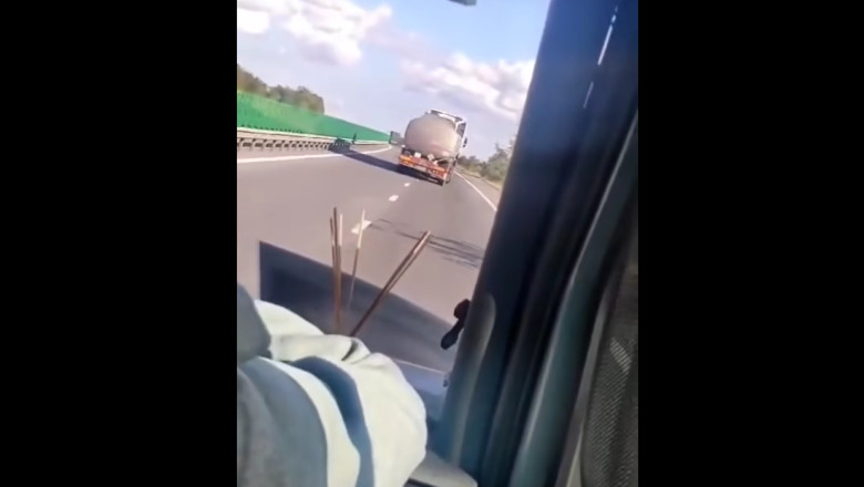 La un pas de tragedie pe Autostrada A2. Un sofer ucrainean beat mergea in zig-zag si tinea cu greu cisterna pe sosea Imagine