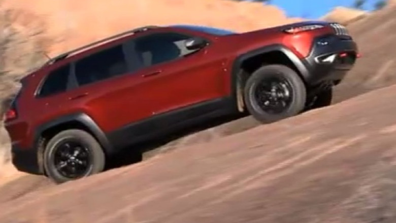 LA VOLAN. Jeep Cherokee vine in Europa via Geneva Imagine