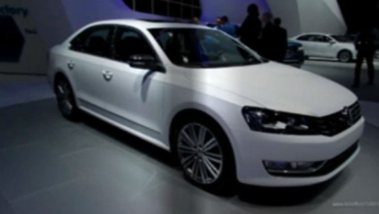 LA VOLAN. Noul Volkswagen Passat vine in 2014 Imagine