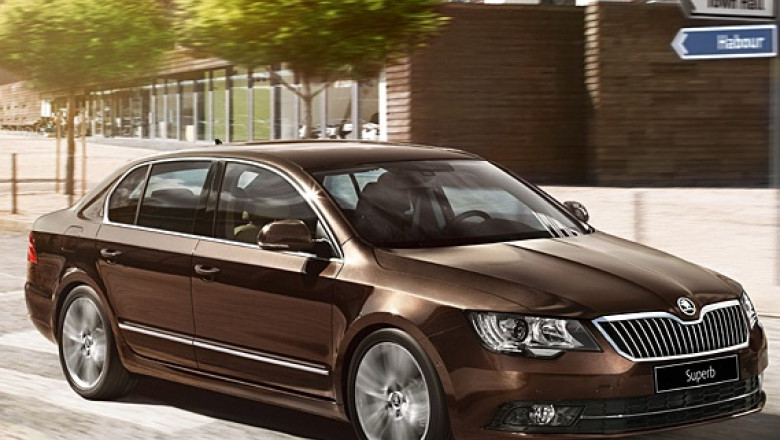 LA VOLAN. Skoda Superb, preturi pentru Romania Imagine
